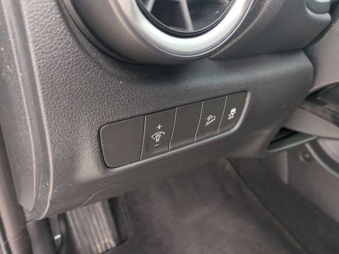 Used 2022 Hyundai Kona SEL FWD image 33