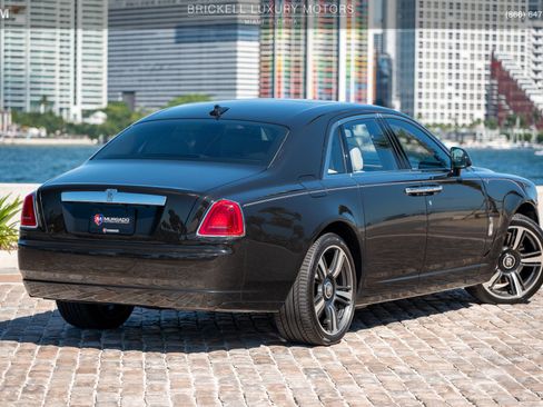 Used 2014 Rolls-Royce Ghost image 12