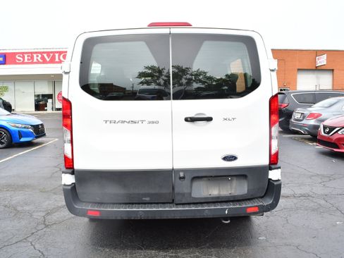 Used 2023 Ford Transit 350 XLT RWD image 6