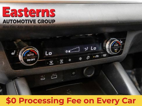 Used 2022 Mitsubishi Outlander SE AWD/4WD image 20