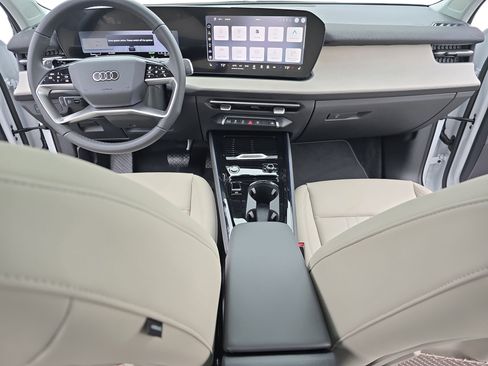 New 2026 Audi Q3 quattro 2.0T image 9