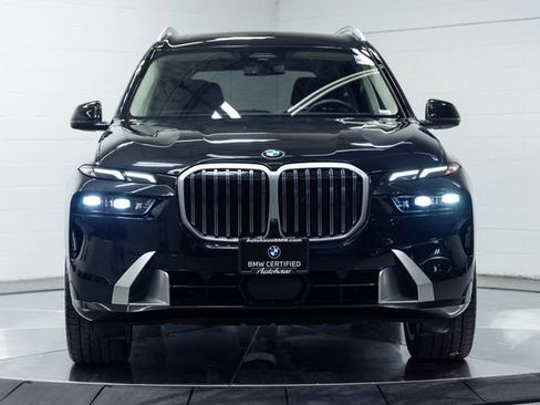 Used 2025 BMW X7 xDrive40i w/ Premium Package AWD/4WD image 5