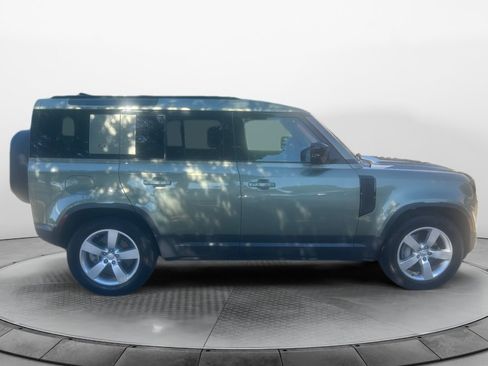 Used 2024 Land Rover Defender 110 S AWD/4WD image 8