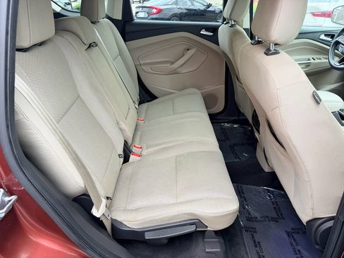 Used 2018 Ford Escape SE AWD/4WD image 15