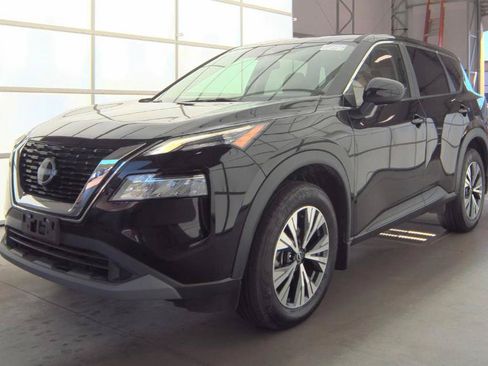 Used 2023 Nissan Rogue SV AWD/4WD image 2