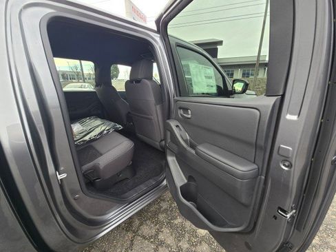 New 2026 Nissan Frontier SV w/ SV Convenience Package image 13