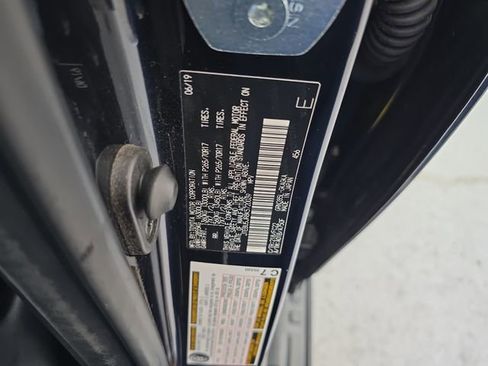 Used 2019 Toyota 4Runner TRD Off-Road Premium image 14