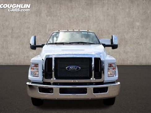 New 2024 Ford F750 2WD SuperCab Super Duty image 3