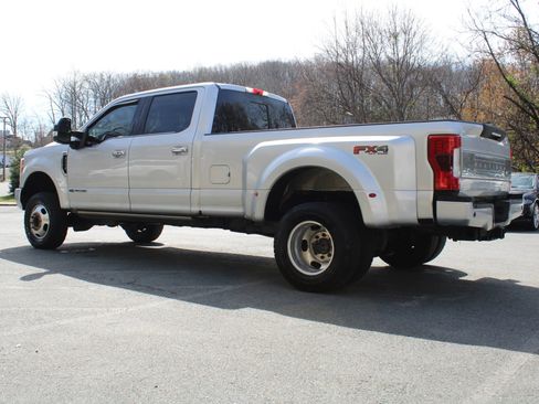 Used 2018 Ford F350 Platinum w/ Platinum Ultimate Package image 4