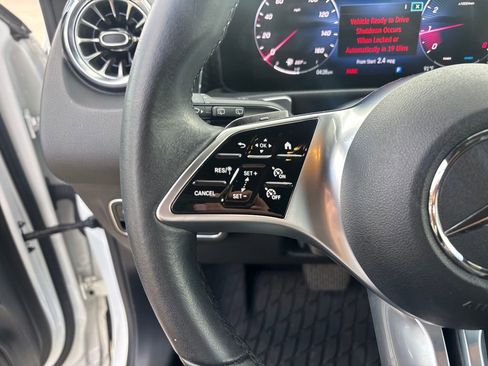 Used 2024 Mercedes-Benz GLB 250 image 14
