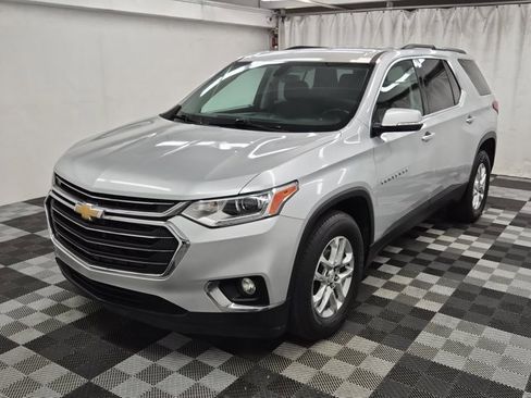 Used 2018 Chevrolet Traverse LT image 3
