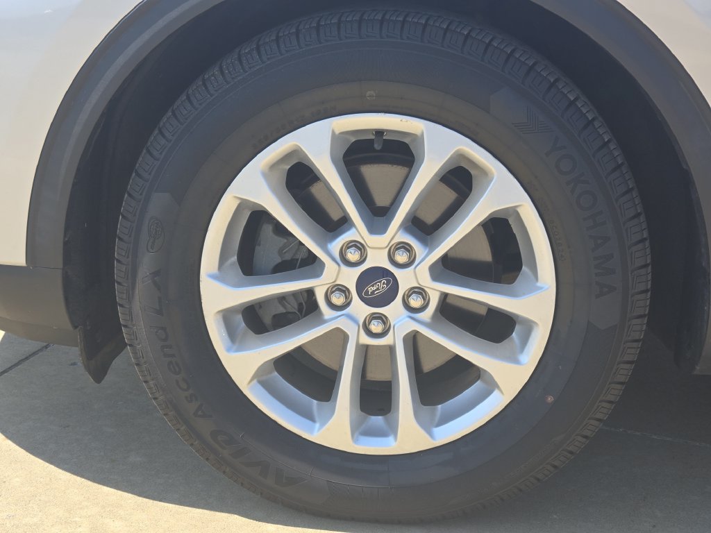 Used 2020 Ford Escape SE FWD image 13