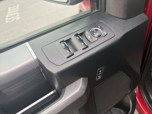 Used 2016 Ford F150 XLT w/ Equipment Group 302A Luxury image 16