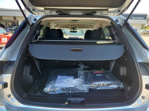 New 2026 Mitsubishi Outlander ES image 10