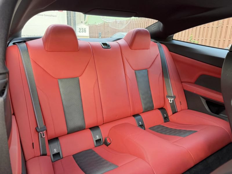 Used 2022 BMW M4 Competition w/ M Carbon Exterior Package RWD image 27