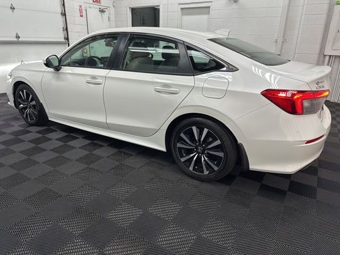 Used 2024 Honda Civic EX image 7