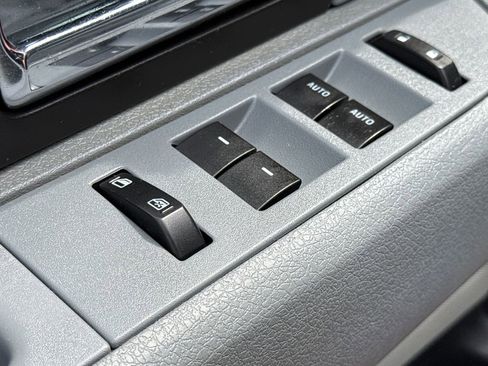 Used 2014 Ford F150 XLT w/ Equipment Group 302A Luxury image 20