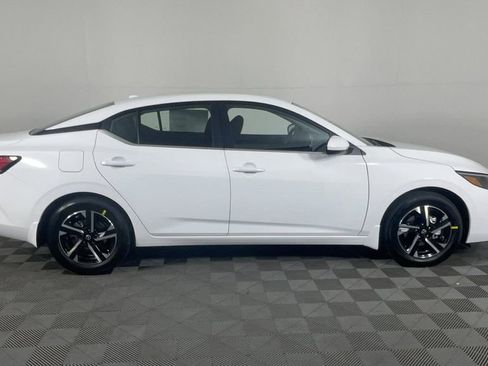 New 2025 Nissan Sentra SV image 3