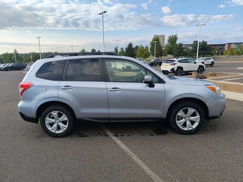 Used 2016 Subaru Forester 2.5i Premium AWD/4WD image 2