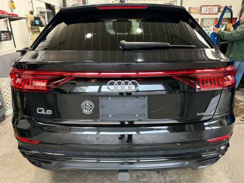 Used 2023 Audi Q8 Prestige AWD/4WD image 6