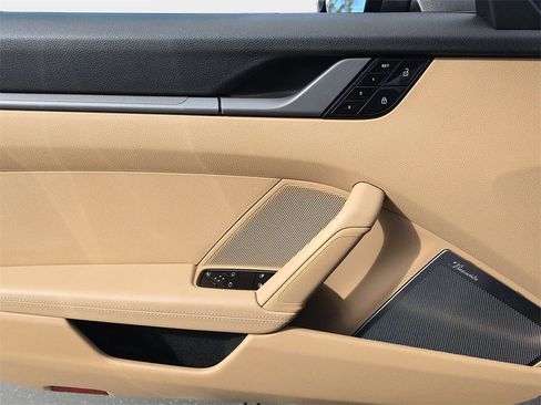 Used 2021 Porsche 911 Carrera image 21