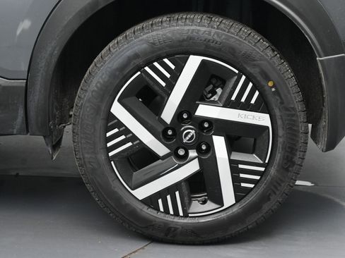 Certified 2026 Nissan Kicks SV w/ SV Premium Package image 20