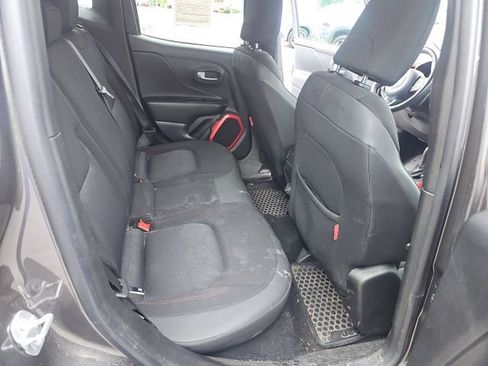 Used 2018 Jeep Renegade Trailhawk w/ Cold Weather Group II AWD/4WD image 10