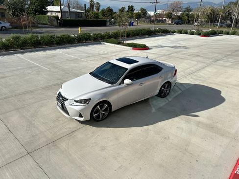 Used 2017 Lexus IS 200t w/ Navigation System Package image 18