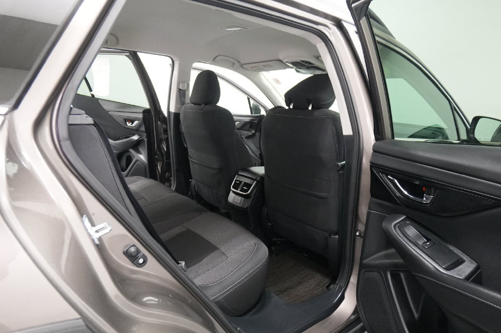 Used 2024 Subaru Outback Premium AWD/4WD image 26