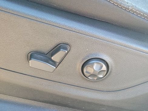 Used 2021 RAM 1500 Big Horn AWD/4WD image 18