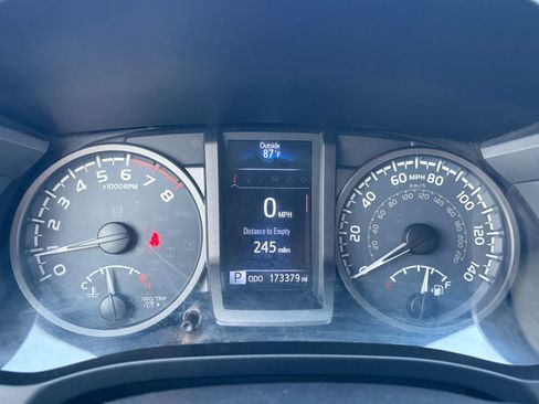 Used 2017 Toyota Tacoma TRD Pro AWD/4WD image 22