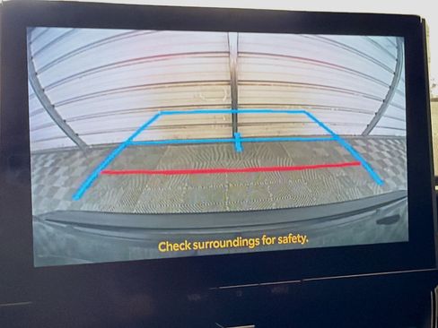 Used 2025 Toyota Corolla SE w/ SE Premium Package image 15