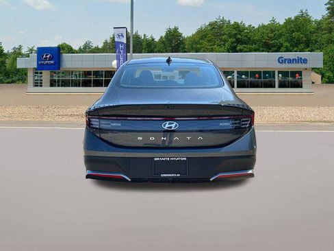 New 2026 Hyundai Sonata SE FWD image 6