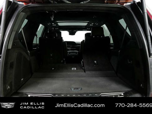 Used 2023 Cadillac Escalade Sport Platinum w/ LPO, ONYX Package image 33