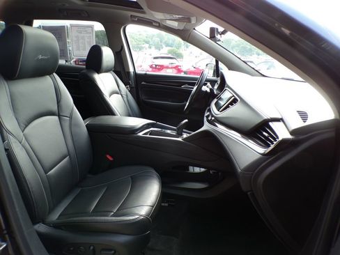 Used 2020 Buick Enclave Avenir w/ Avenir Technology Package AWD/4WD image 15
