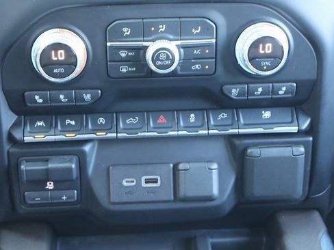 Used 2019 GMC Sierra 1500 SLT w/ SLT Premium Plus Package image 18