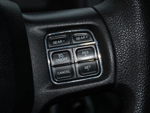 Used 2016 RAM 1500 Classic SLT image 29