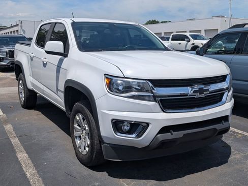 Used 2017 Chevrolet Colorado LT w/ LT Convenience Package RWD image 5