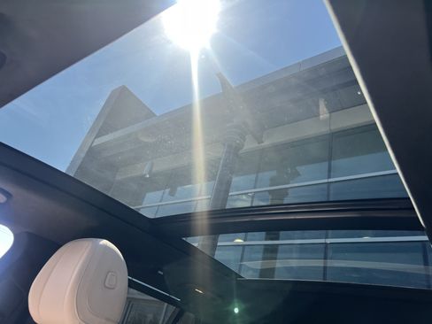 Certified 2022 Mercedes-Benz GLS 63 AMG 4MATIC image 30