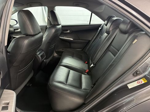 Used 2014 Toyota Camry SE FWD image 15