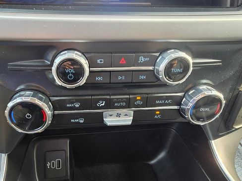 Used 2025 Ford F150 XLT w/ Equipment Group 301A Standard AWD/4WD image 31