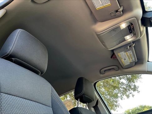 Used 2022 GMC Terrain SLE w/ Driver Convenience Package image 13