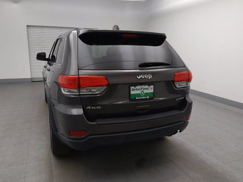 Used 2017 Jeep Grand Cherokee Laredo w/ Quick Order Package 23E AWD/4WD image 6