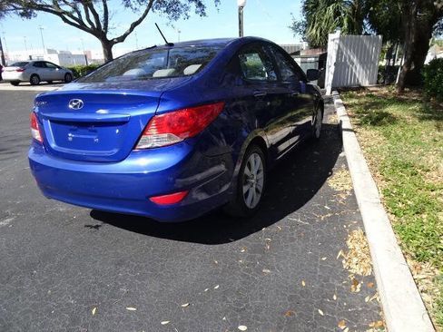 Used 2014 Hyundai Accent GLS w/ Option Group 2 image 8