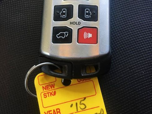 Used 2015 Toyota Sienna Limited FWD image 30