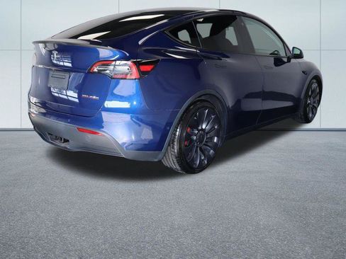 Used 2022 Tesla Model Y Performance AWD/4WD image 8