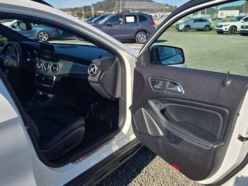 Used 2019 Mercedes-Benz GLA 250 4MATIC image 12