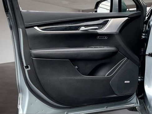 Used 2023 Cadillac XT5 Premium Luxury image 23