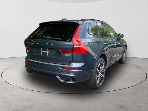 Certified 2023 Volvo XC60 B5 Plus w/ Climate Package AWD/4WD image 5