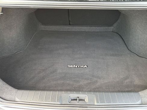 Used 2024 Nissan Sentra SR FWD image 33